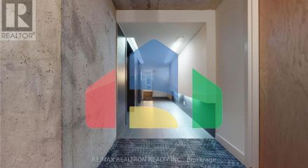 Residential - Single Family Home - Toronto, Canada - Canada