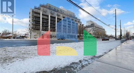 Residential - Single Family Home - Toronto, Canada - Canada