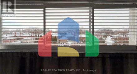 Residential - Single Family Home - Toronto, Canada - Canada