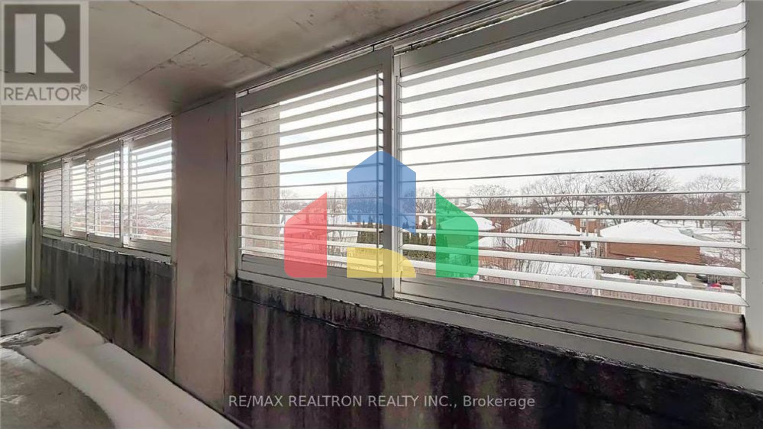 Residential - Single Family Home - Toronto, Canada - Canada