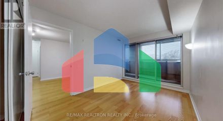 Residential - Single Family Home - Toronto, Canada - Canada