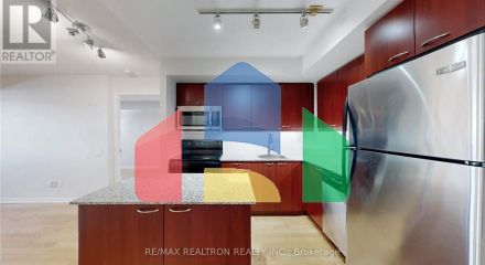 Residential - Single Family Home - Toronto, Canada - Canada