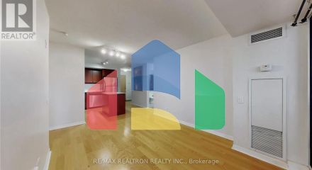 Residential - Single Family Home - Toronto, Canada - Canada