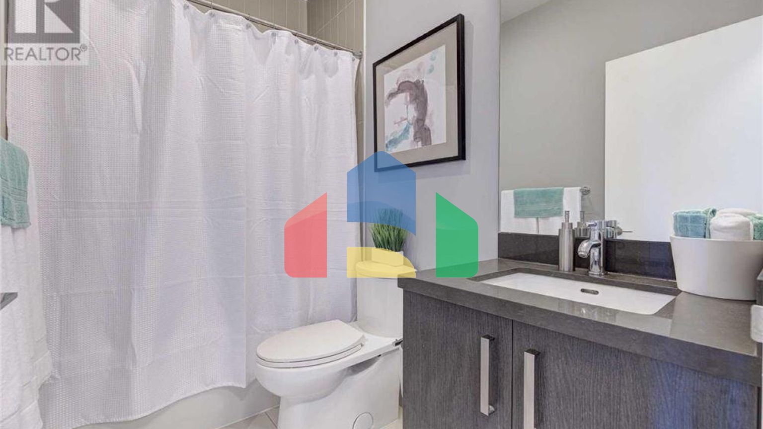 Residential - Single Family Home - Toronto, Canada - Canada