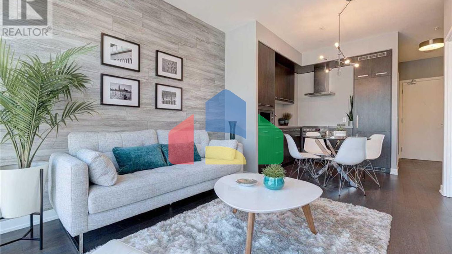 Residential - Single Family Home - Toronto, Canada - Canada