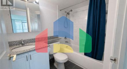 Residential - Single Family Home - Toronto, Canada - Canada