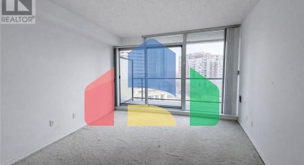 Residential - Single Family Home - Toronto, Canada - Canada