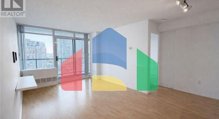 Residential - Single Family Home - Toronto, Canada - Canada