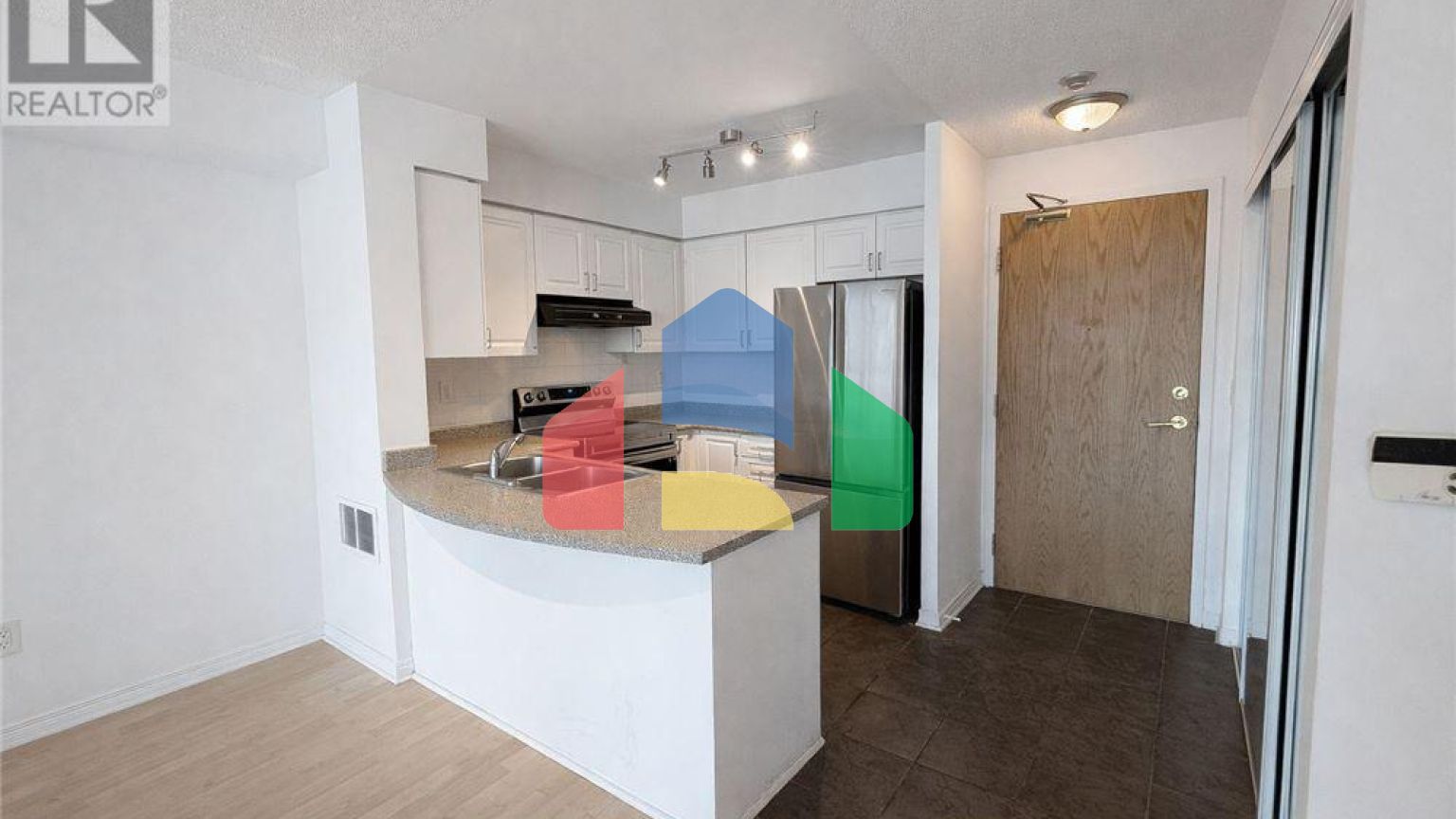 Residential - Single Family Home - Toronto, Canada - Canada