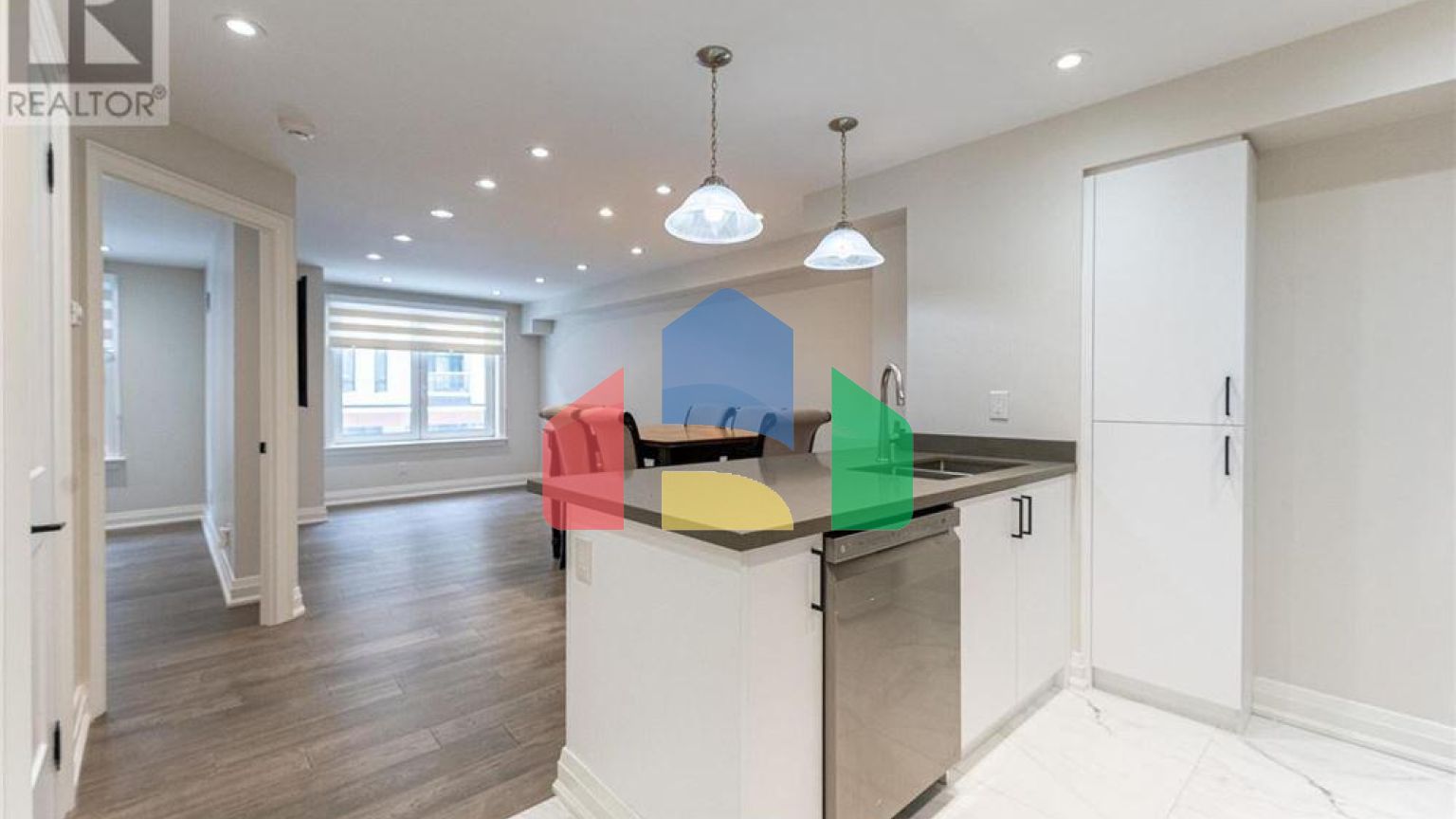 Residential - Single Family Home - Toronto, Canada - Canada