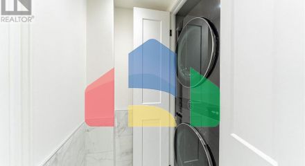 Residential - Single Family Home - Toronto, Canada - Canada