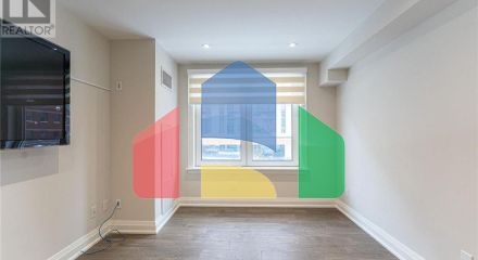 Residential - Single Family Home - Toronto, Canada - Canada