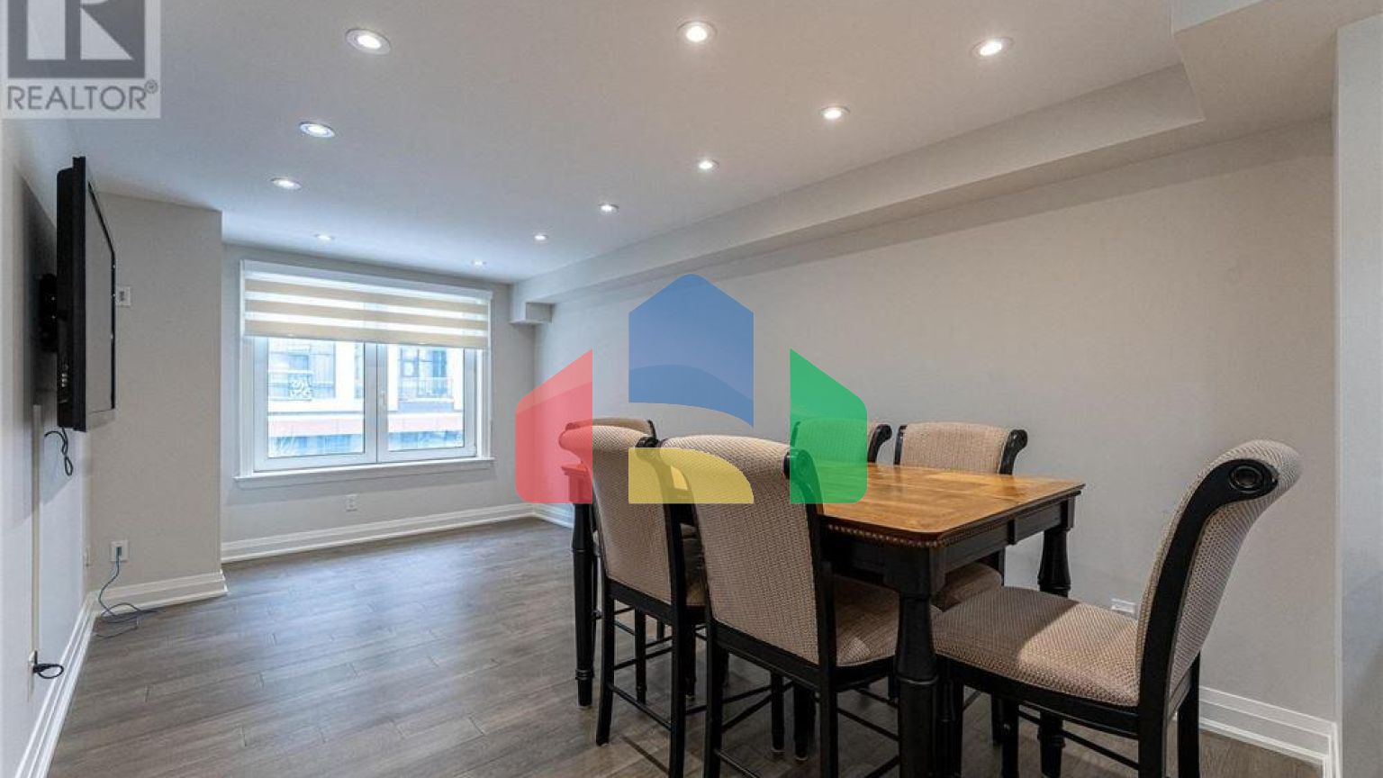 Residential - Single Family Home - Toronto, Canada - Canada