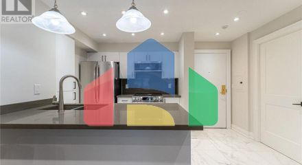 Residential - Single Family Home - Toronto, Canada - Canada