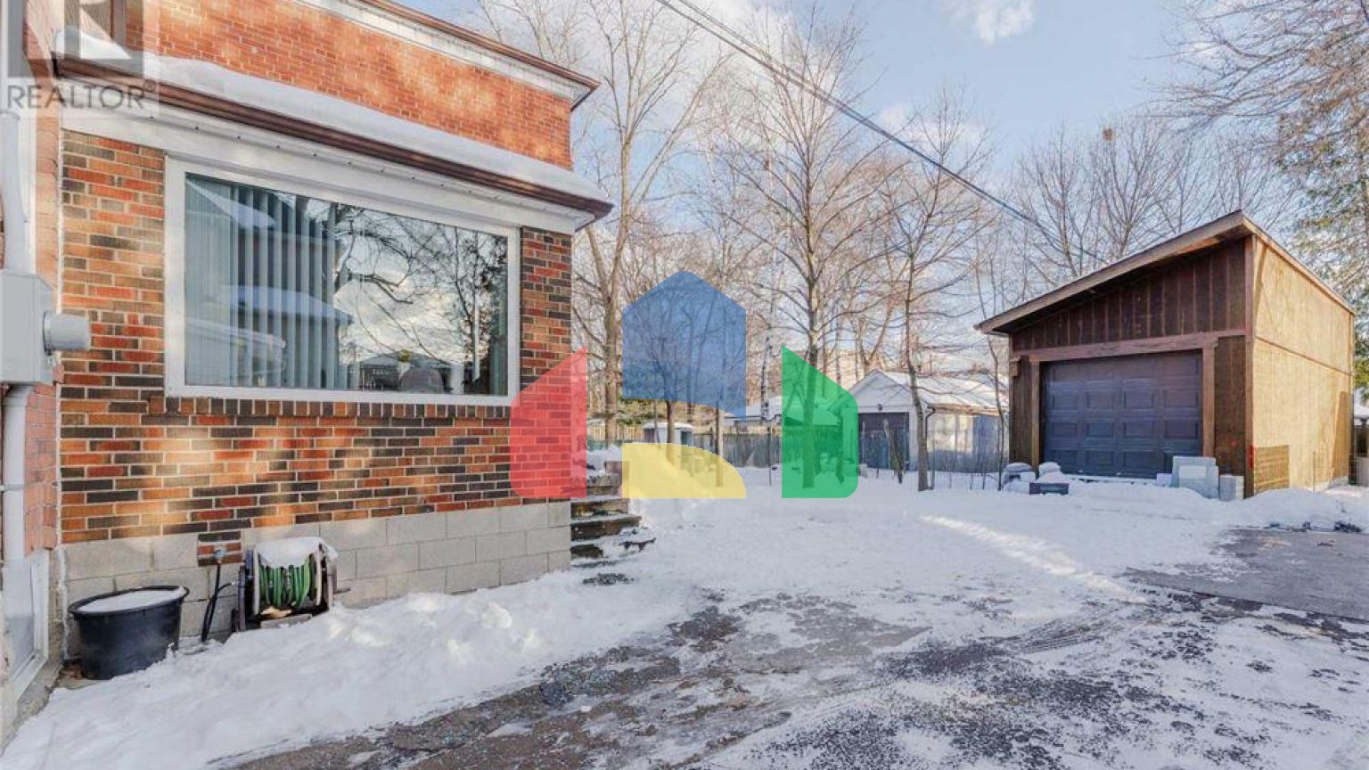 Residential - Single Family Home - Toronto, Canada - Canada