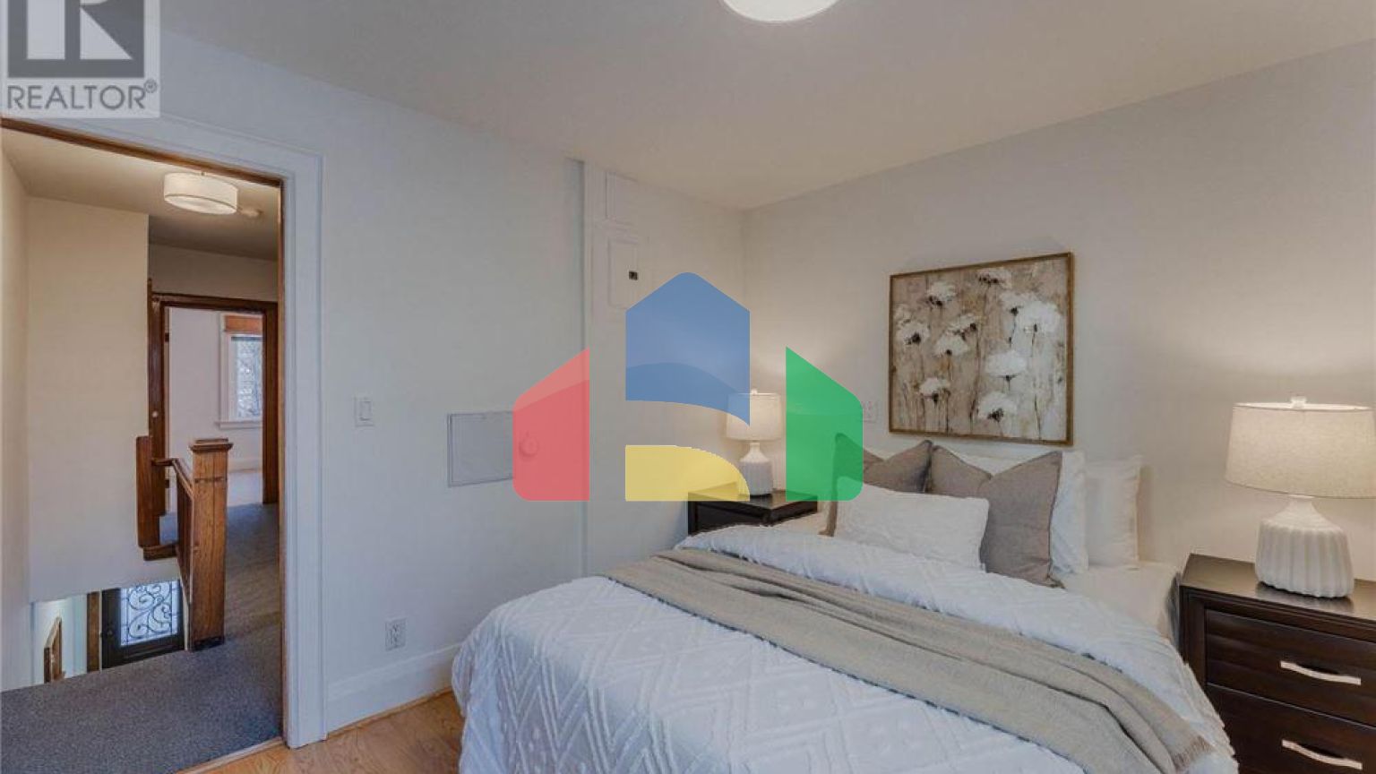 Residential - Single Family Home - Toronto, Canada - Canada