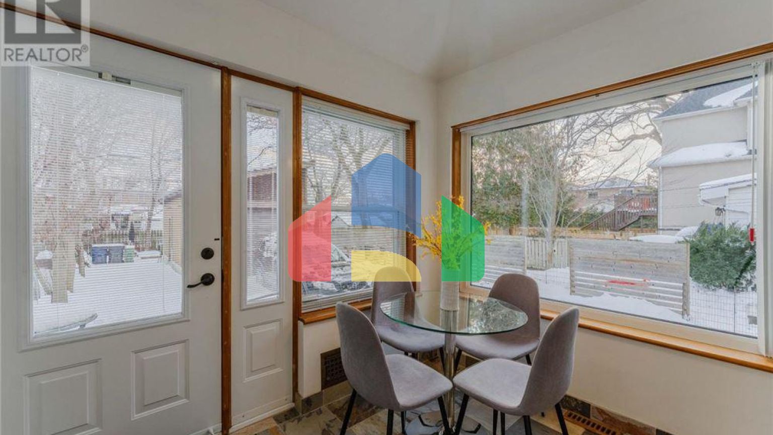 Residential - Single Family Home - Toronto, Canada - Canada