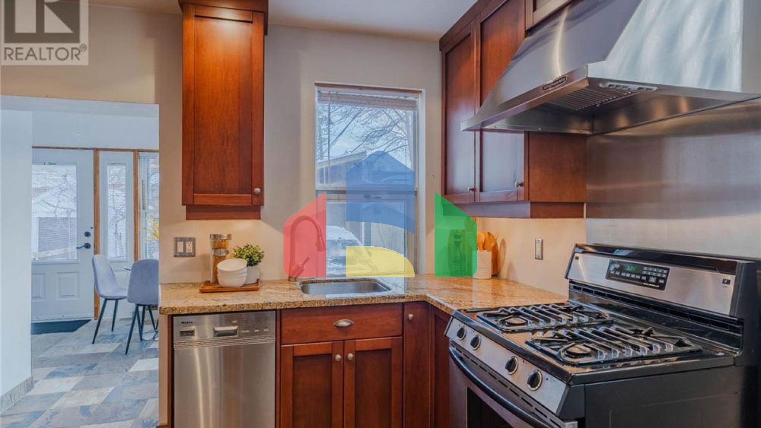 Residential - Single Family Home - Toronto, Canada - Canada