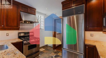 Residential - Single Family Home - Toronto, Canada - Canada