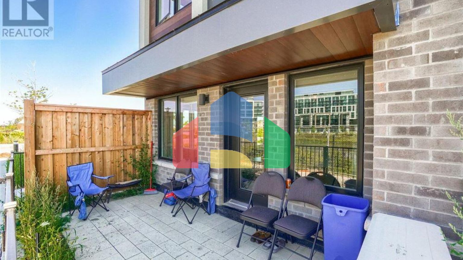 Residential - Townhouse - Toronto, Canada - Canada