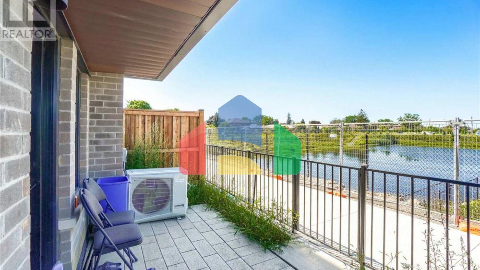 Residential - Townhouse - Toronto, Canada - Canada