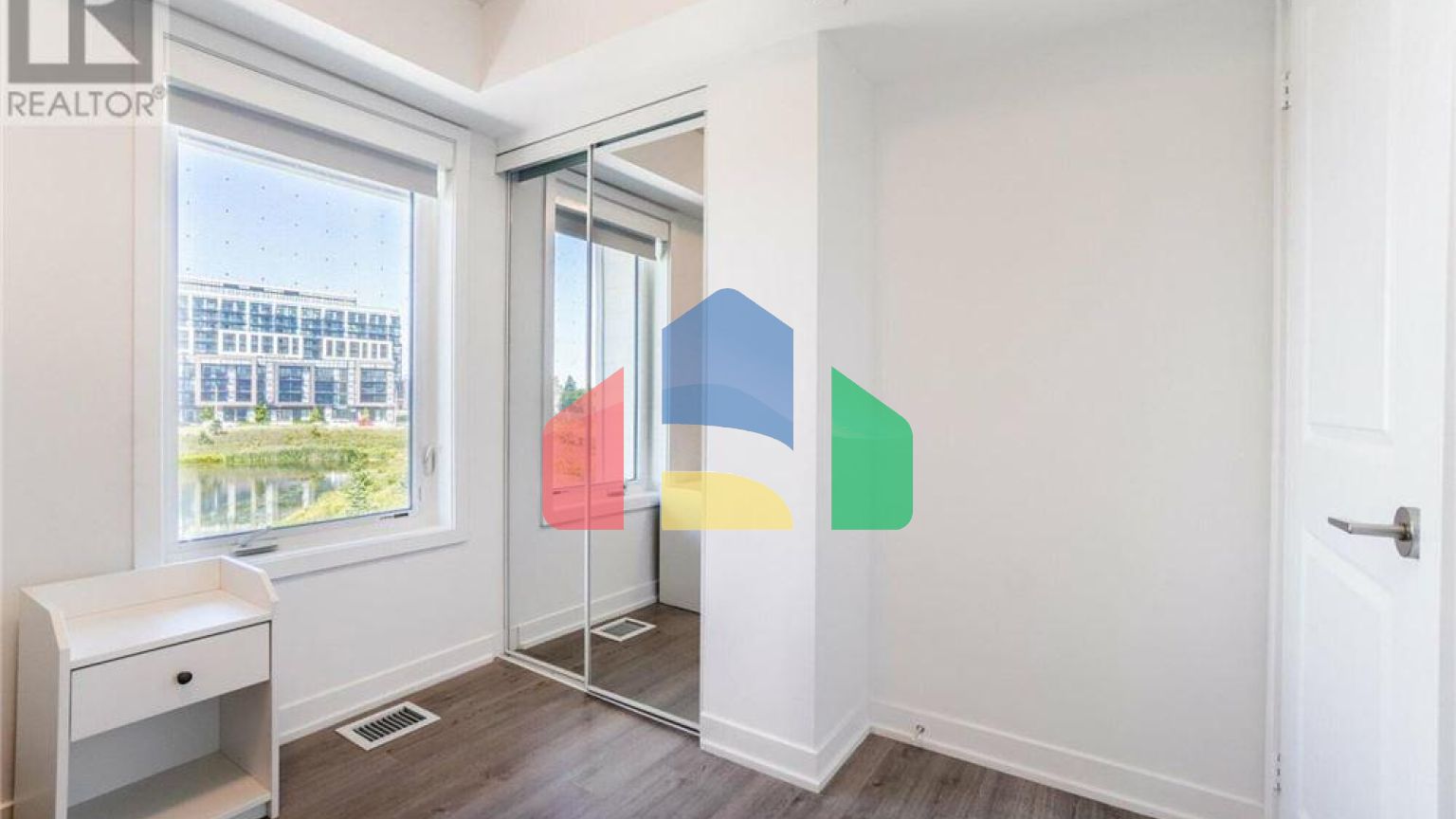 Residential - Townhouse - Toronto, Canada - Canada