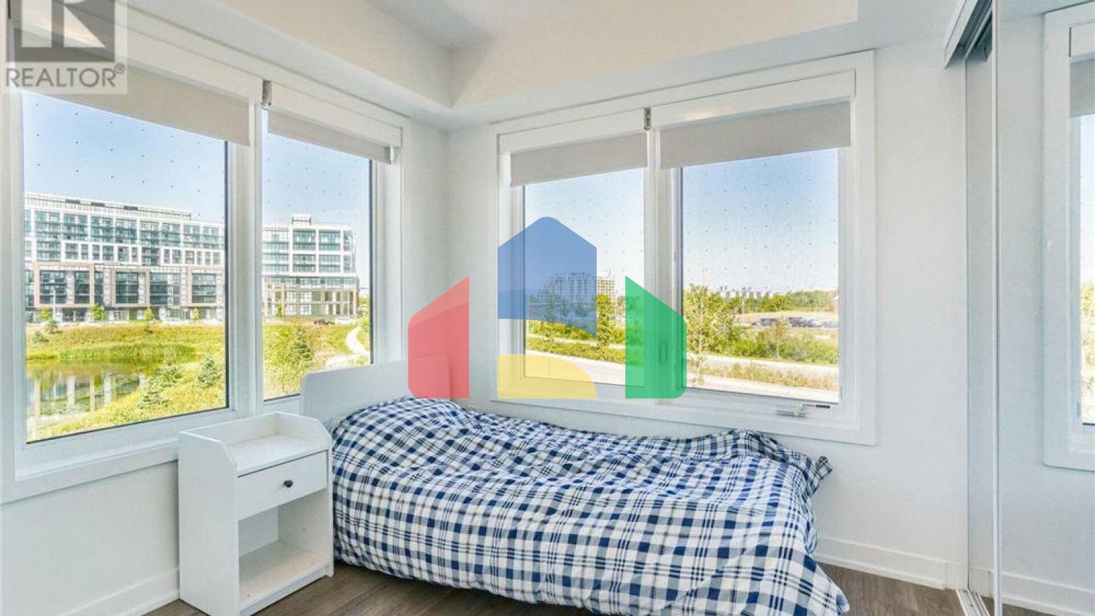 Residential - Townhouse - Toronto, Canada - Canada