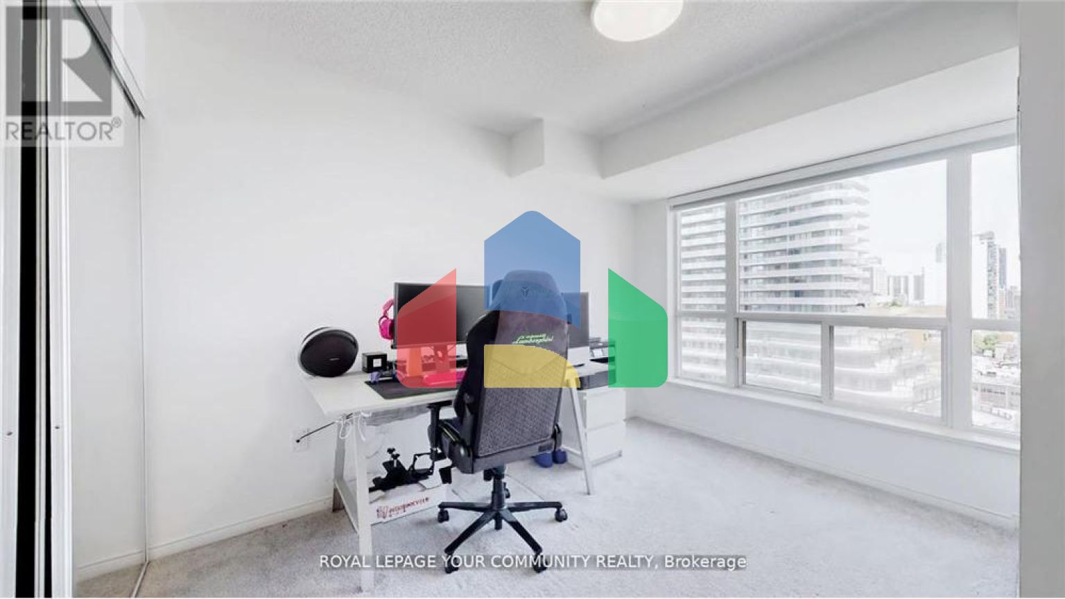 Residential - Condo/Apartment - Toronto, Canada - Canada