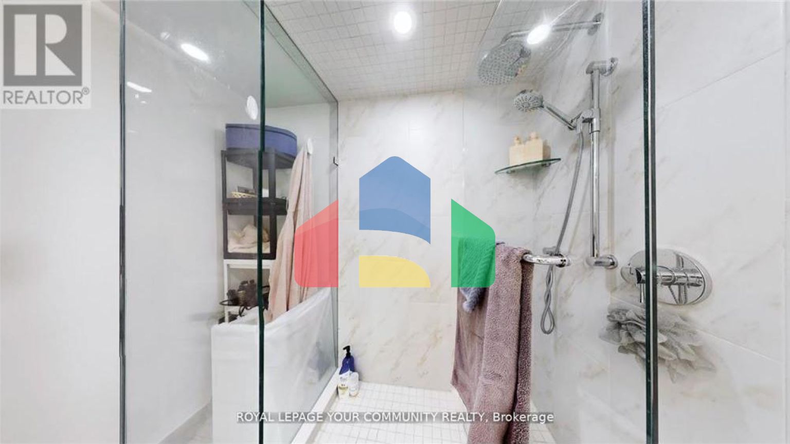 Residential - Condo/Apartment - Toronto, Canada - Canada