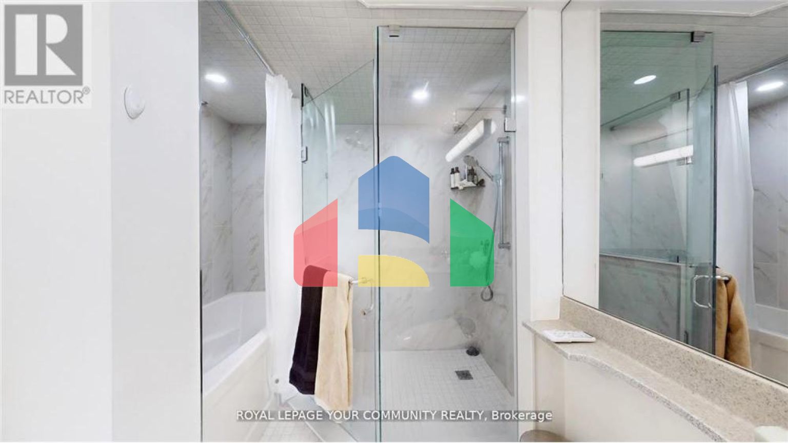 Residential - Condo/Apartment - Toronto, Canada - Canada