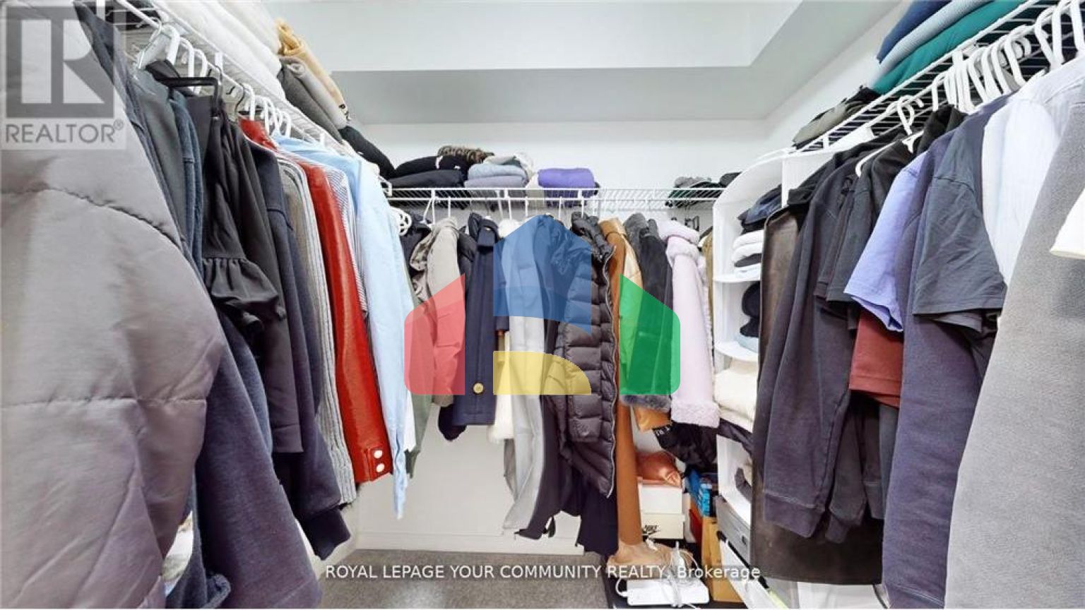 Residential - Condo/Apartment - Toronto, Canada - Canada