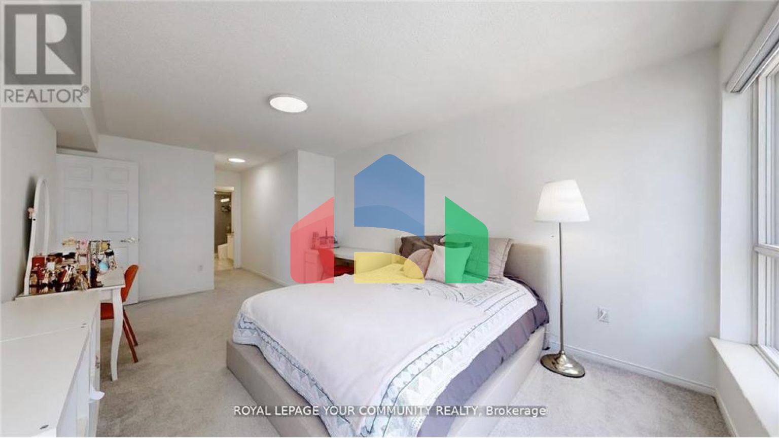 Residential - Condo/Apartment - Toronto, Canada - Canada