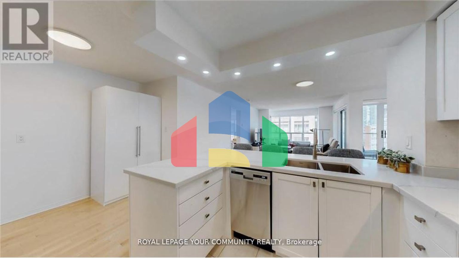 Residential - Condo/Apartment - Toronto, Canada - Canada