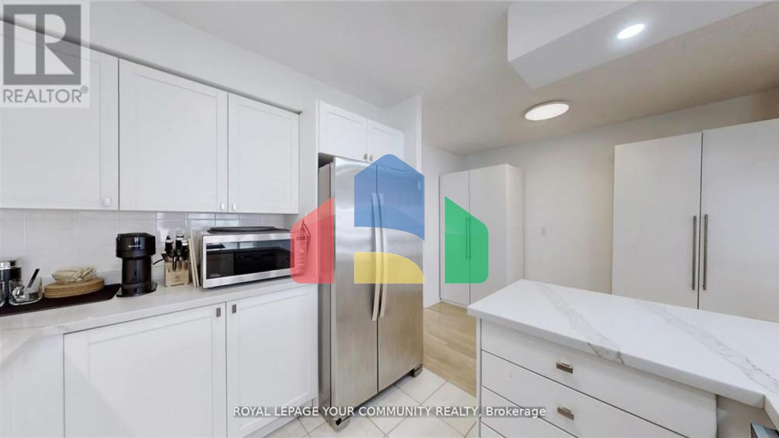 Residential - Condo/Apartment - Toronto, Canada - Canada