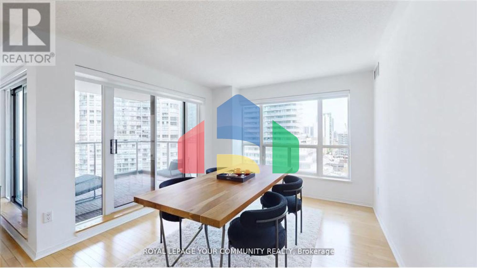 Residential - Condo/Apartment - Toronto, Canada - Canada