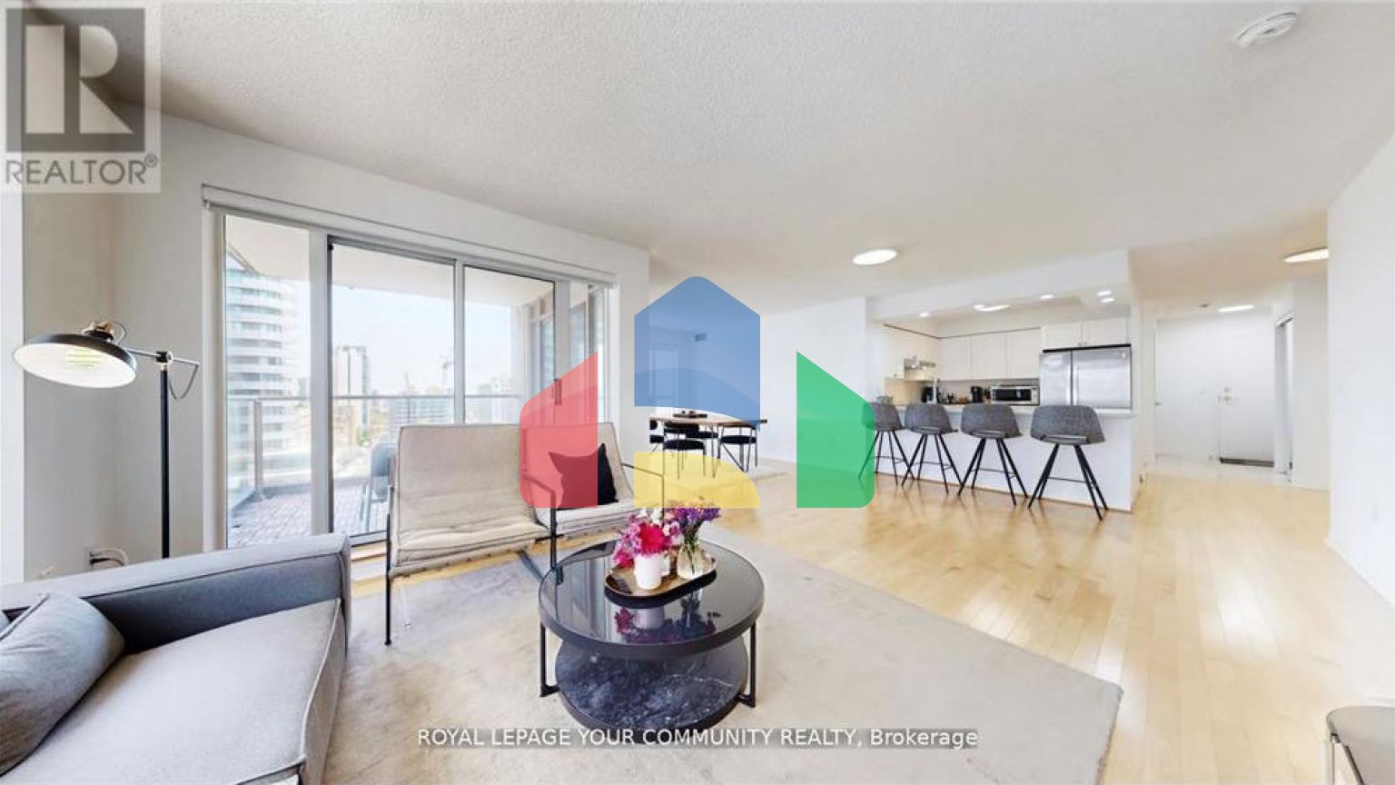 Residential - Condo/Apartment - Toronto, Canada - Canada