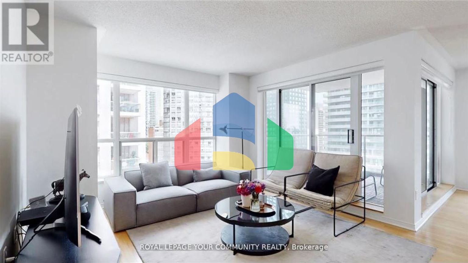 Residential - Condo/Apartment - Toronto, Canada - Canada