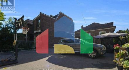 Residential - Single Family Home - Toronto, Canada - Canada