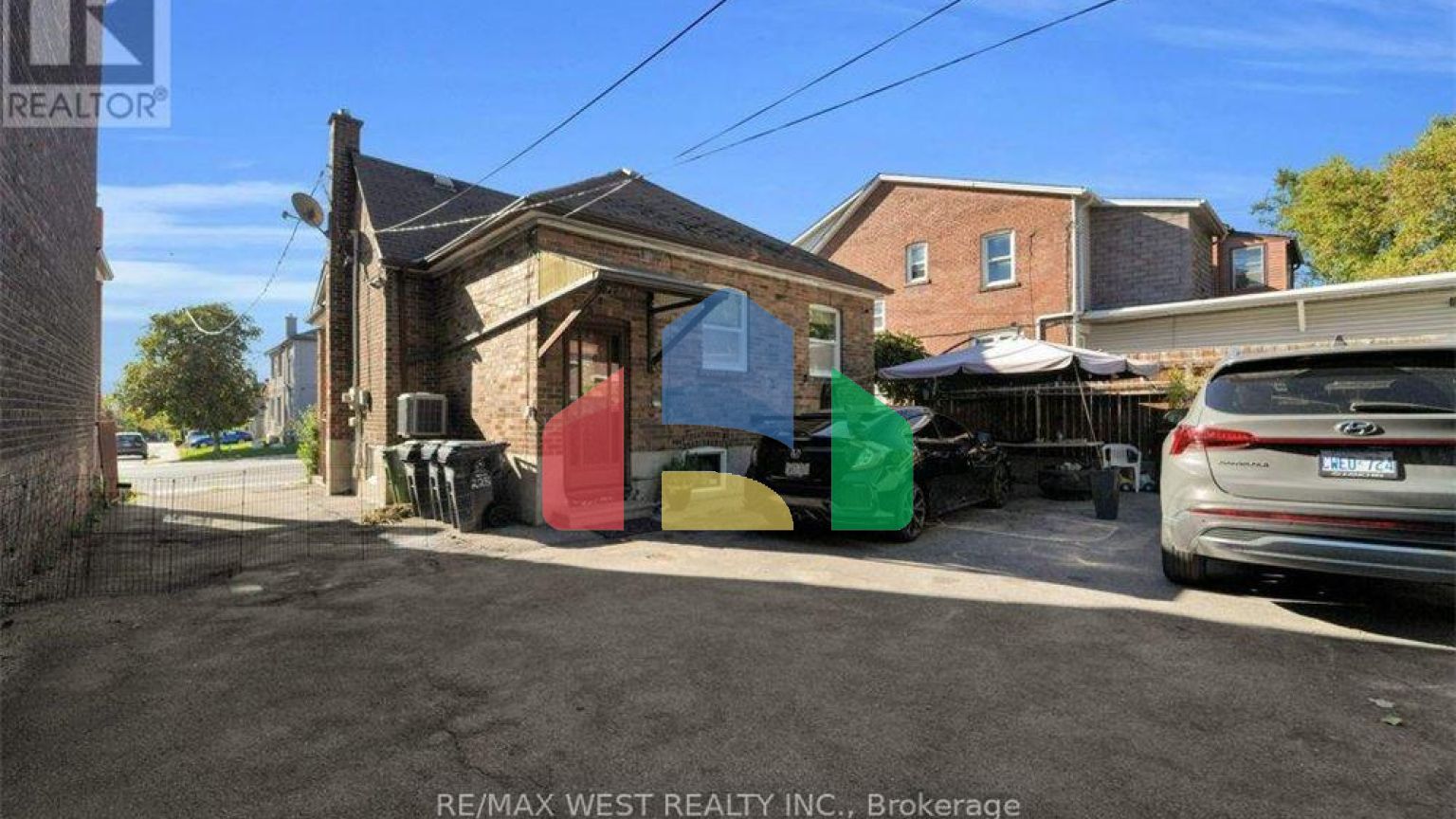 Residential - Single Family Home - Toronto, Canada - Canada