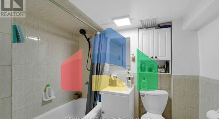 Residential - Single Family Home - Toronto, Canada - Canada