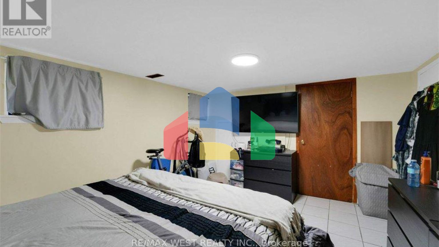 Residential - Single Family Home - Toronto, Canada - Canada