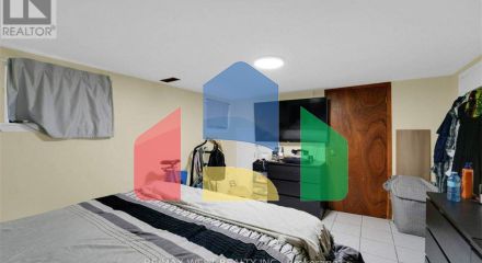 Residential - Single Family Home - Toronto, Canada - Canada