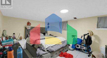 Residential - Single Family Home - Toronto, Canada - Canada