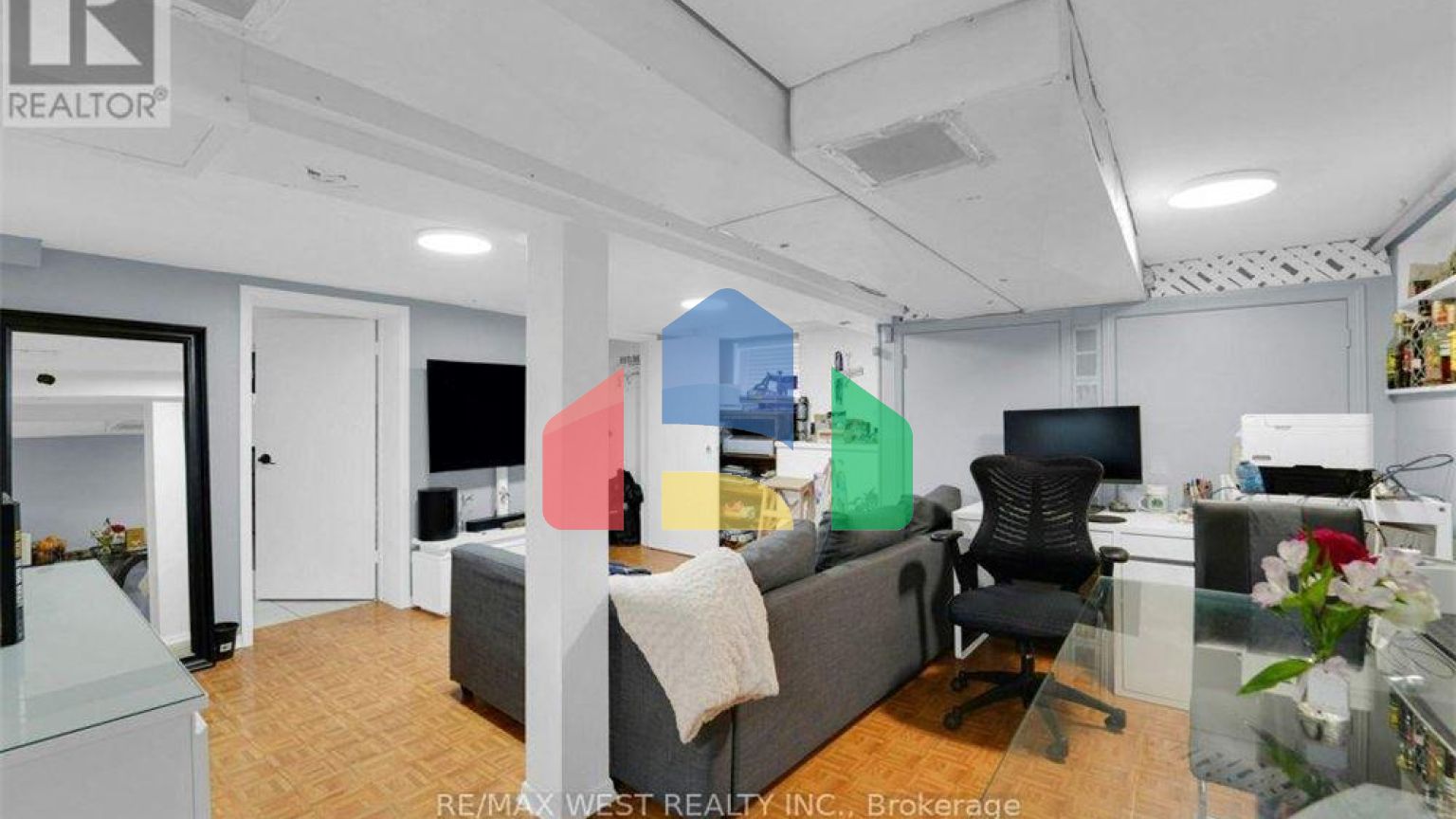 Residential - Single Family Home - Toronto, Canada - Canada