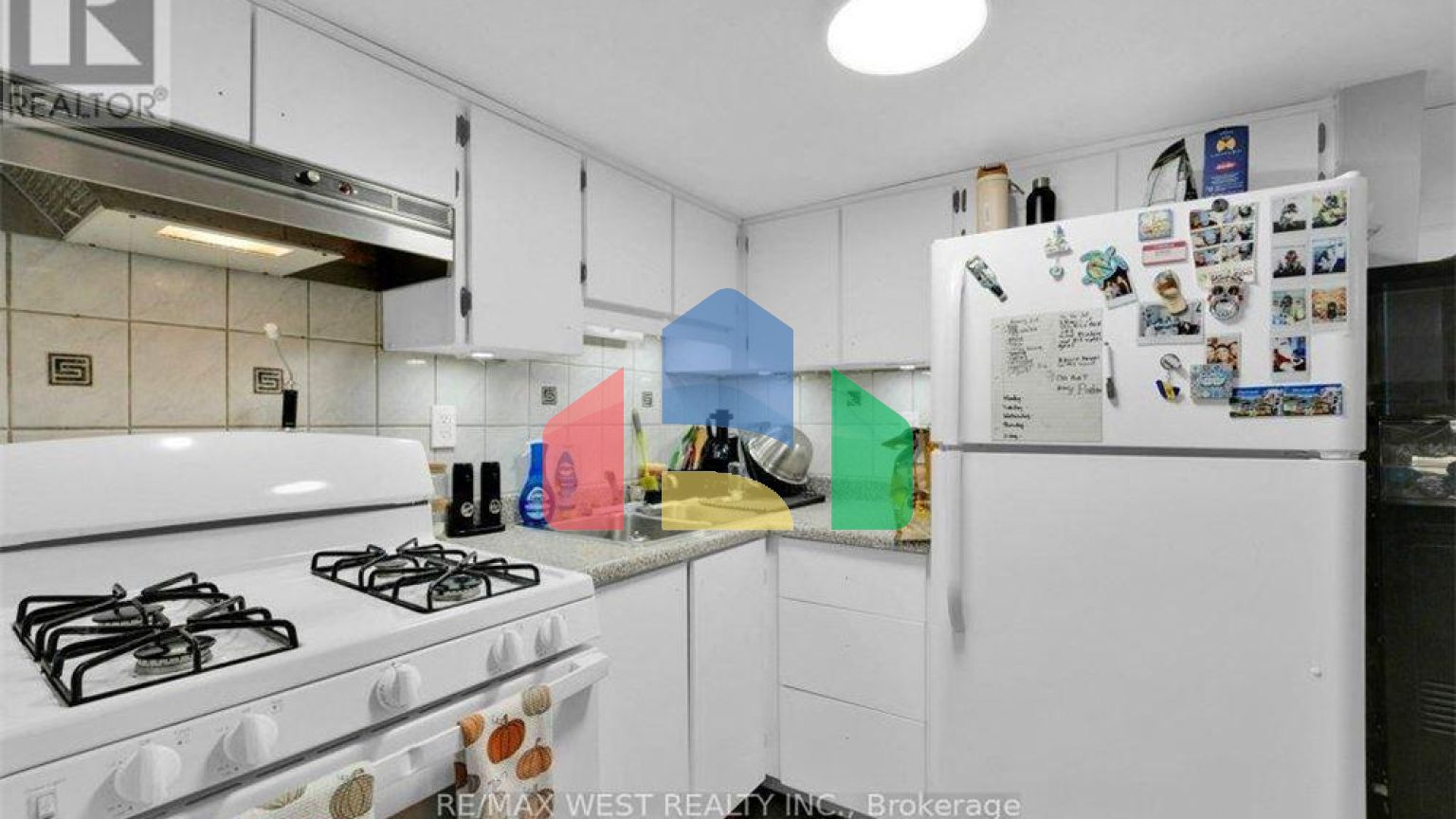 Residential - Single Family Home - Toronto, Canada - Canada