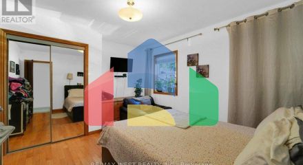 Residential - Single Family Home - Toronto, Canada - Canada