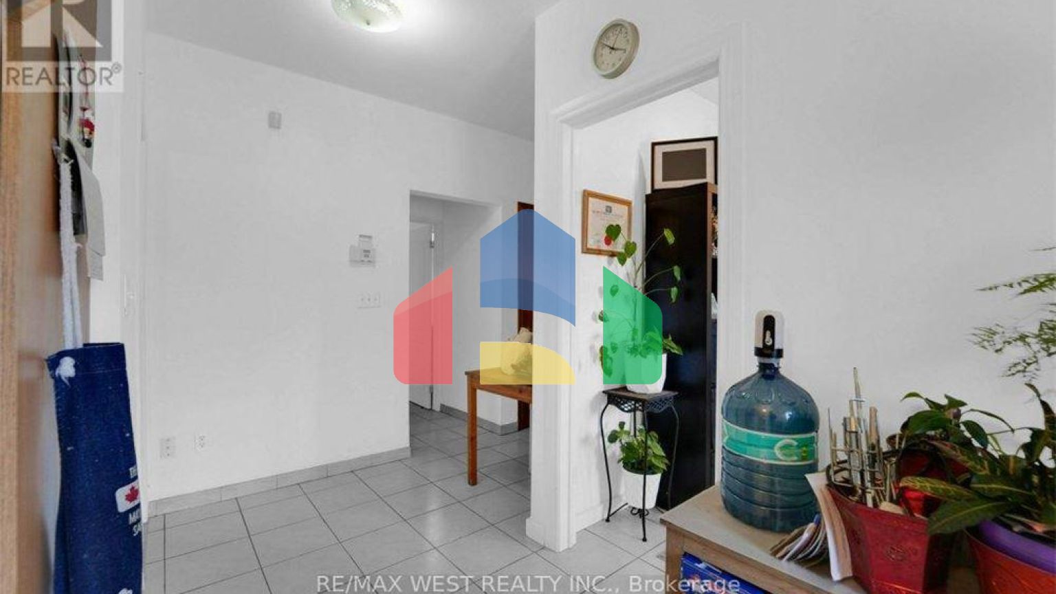 Residential - Single Family Home - Toronto, Canada - Canada