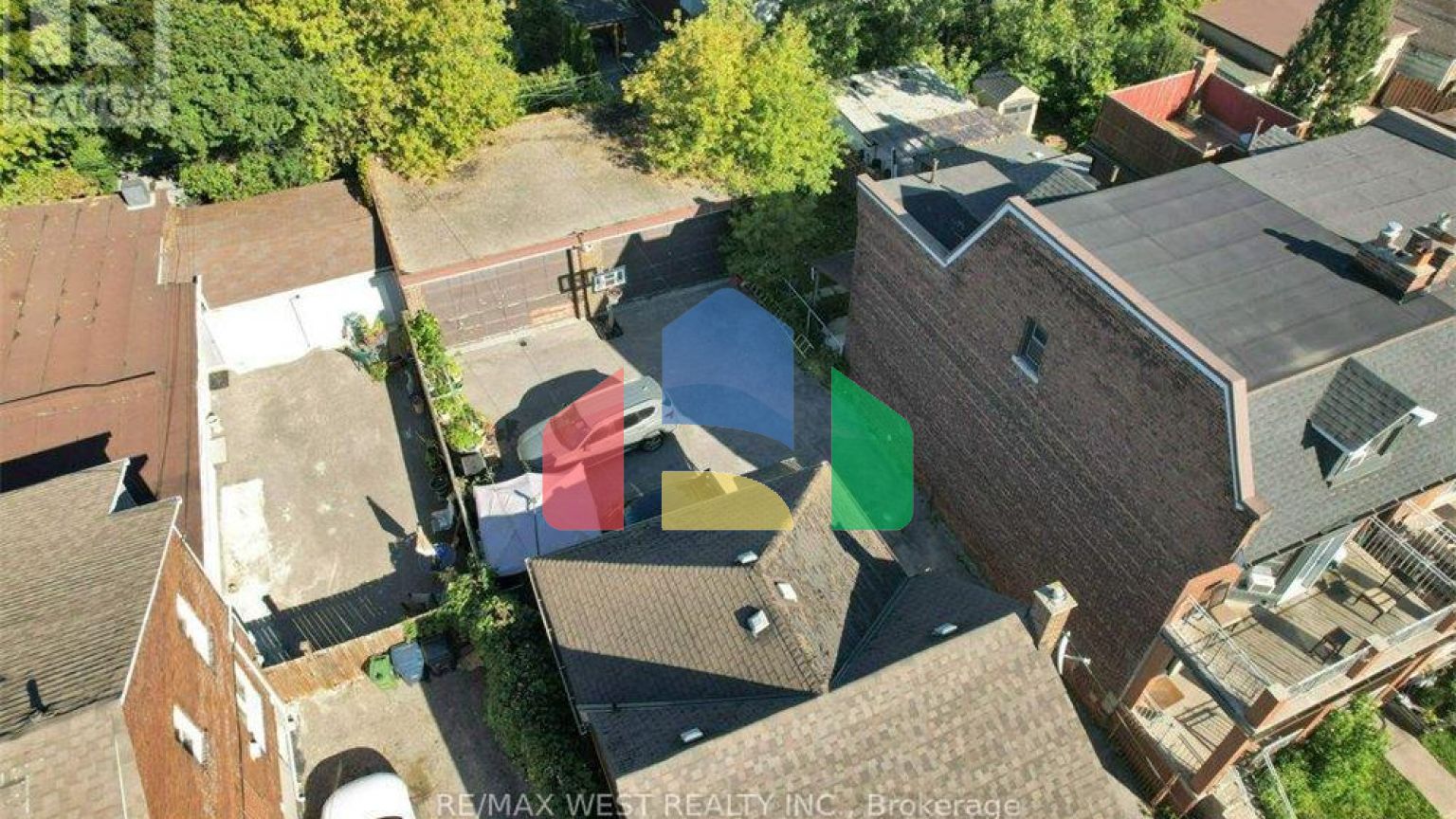 Residential - Single Family Home - Toronto, Canada - Canada