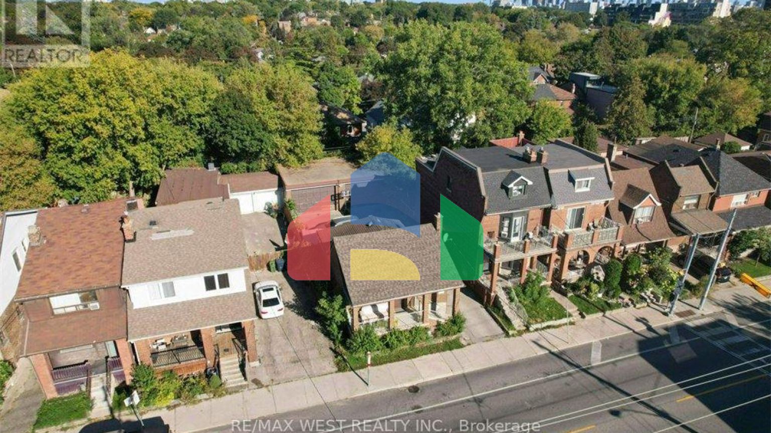 Residential - Single Family Home - Toronto, Canada - Canada