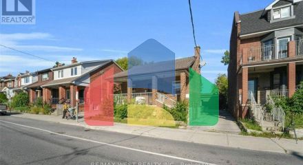 Residential - Single Family Home - Toronto, Canada - Canada